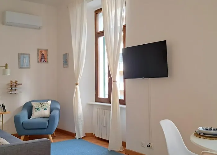 Piccola Corte Di Borgo Vico * Como