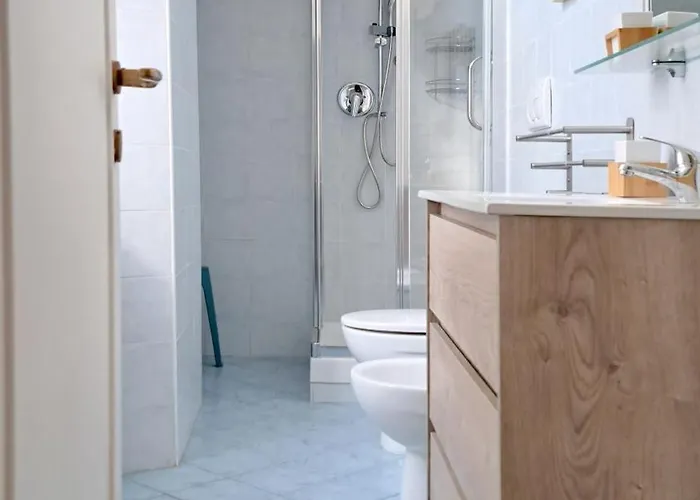 Piccola Corte Di Borgo Vico Como