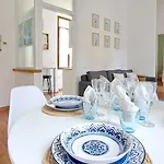 Piccola Corte Di Borgo Vico コモ